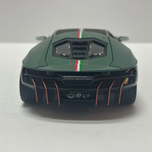 1:24 Lamborghini Centenario Diecast With Headlight & Taillight LED Matt Green - Picture 4 of 11